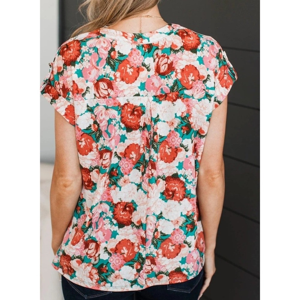 Dear Scarlett Lizzie Wrinkle free Multi Floral Split Neck Cap Sleeve Blouse 3XL - Picture 2 of 9
